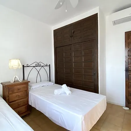 Fuer 4 Personen Ca 100 Qm In Nerja, Andalusien Costa Del Sol Tatil Evi
